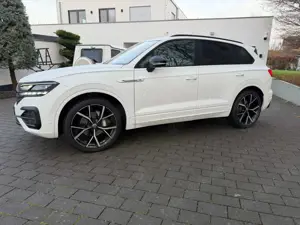 Volkswagen Touareg Touareg Diesel 3.0 V6 TDI 4Motion DPF Aut. R-Line Bild 1