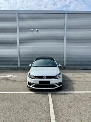 Volkswagen Polo GTI 1.8 TSI (Blue Motion Technology)