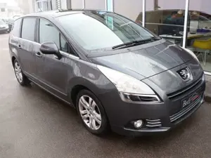 Peugeot 5008 Premium 7-Sitze HUD PDC SHZ Bild 4
