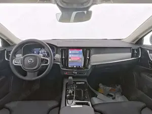 Volvo V90 Kombi Plus Dark Recharge Plug-In Hybrid AWD StandH Bild 5