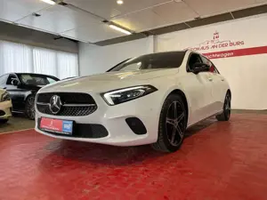 Mercedes-Benz A 220 d -Scheckheft-Navi-PDC Bild 3