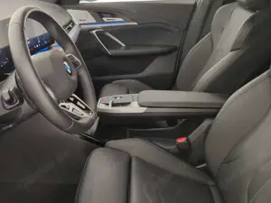 BMW X2 xDrive20d M Sport Navi/LED/AHK/LR-Hz/KomfZg Navi/L Bild 3