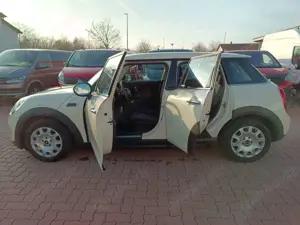 MINI One ONE FIRST*START/STOP*KLIMA*SHZ*TELEFON*GARANTIE Bild 3