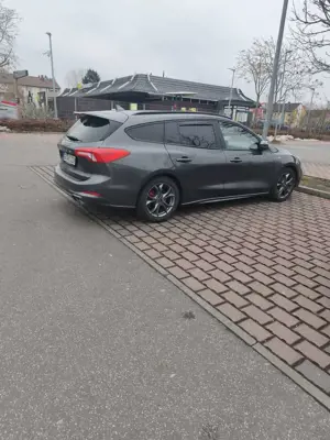 Ford Focus Focus Turnier 1.5 EcoBoost Start-Stopp-System Aut. ST-LINE X