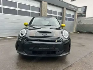 MINI Cooper SE Panoramadach HUD HiFi HK Kamera LED Bild 5