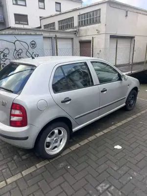 Skoda Fabia 1.4 Sedan Comfort Bild 2