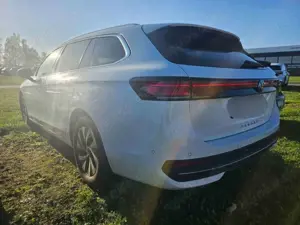 Volkswagen Passat Business Navi / AHK / CAM / LED Bild 3