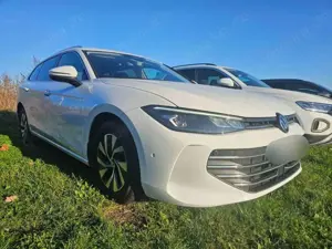 Volkswagen Passat Business Navi / AHK / CAM / LED Bild 5