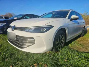 Volkswagen Passat Business Navi / AHK / CAM / LED Bild 4