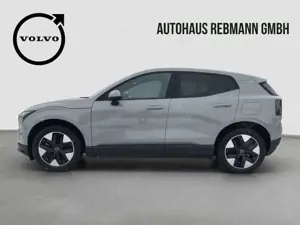 Volvo EX30 Core FWD Pure Electric Bild 3
