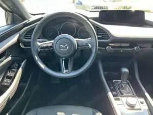 Mazda 3 2.5L e-SKYACTIV G 140 PS Exclusive-Line Bild 4