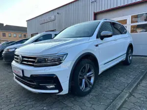 Volkswagen Tiguan Allspace R-Line 7 Sitzer PANO,VIRTUAL,AHK