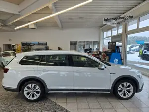 Volkswagen Passat Alltrack Panorama AHK Matrix Kamera Bild 3