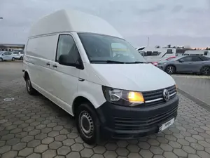 Volkswagen T6 Transporter Kasten Hochdach lang AHK Klima Bild 4