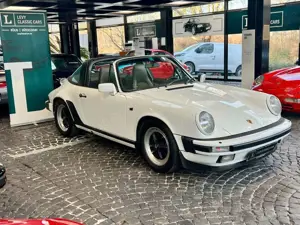 Porsche 911 3,2 Carrera Targa deutsches FZ Scheckheft