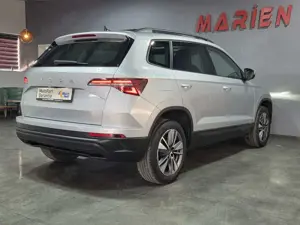 Skoda Karoq 2.0 TDI LED*NAVI*PANO*VIRTUAL*KAMERA Bild 4