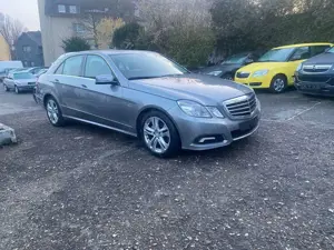 Mercedes-Benz E 220 E 220 CDI BlueEfficiency (212.002)