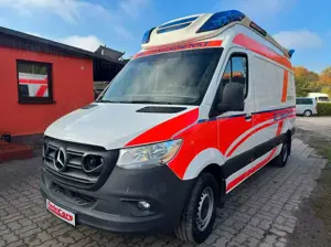 Mercedes-Benz Sprinter 416 RTW Rettungswagen Stryker Power-LOAD Schwerlast Bild 2