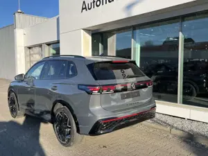 Volkswagen Tiguan 1.5 eTSI R-Line Black Style LED Klima Bild 4