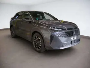 Peugeot 3008 Hybrid 145 Allure, Nav.Pak., Drive-Ass., Winter-Pa