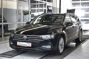Volkswagen Passat Variant 2.0TDI DSG*AHK*Cockpit Digital