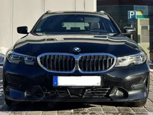 BMW 320 320d Touring Aut. Sport Line