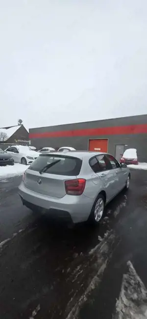 BMW 116 1er (5-Türer) 116i Aut. Bild 5