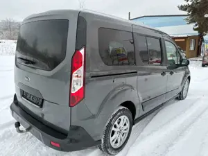 Ford Transit Connect **Anhängerkupplung** Bild 3