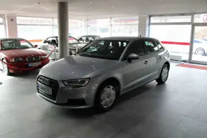 Audi A3 1.6 TDI S tronic design Sportback LED NAVI