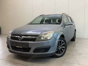 Opel Astra H 1.6 Caravan Edition Plus / TEMPOMAT