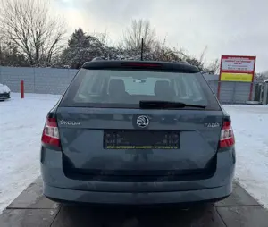 Skoda Fabia Combi Style Sportsitze Sport Lenkrad Bild 5