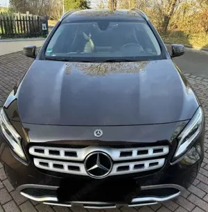 Mercedes-Benz GLA 200 7G-DCT Urban