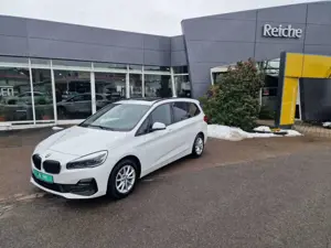 BMW 218 i Advantage AHK+NAV+PANO+PDC+SHZ Klima Navi