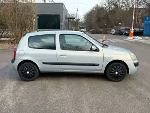 Renault Clio Bild 4