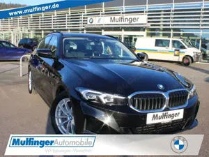 BMW 330 e T. FACELIFT LivePlus Sitz-/Lenkradh. AHK Navi