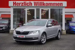 Skoda Octavia Combi 1.5 16V TSI Style LED Navi PDC DAB