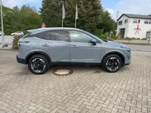 Nissan Qashqai N-Connecta 140 PS Navi/PDC/SHZ Bild 5