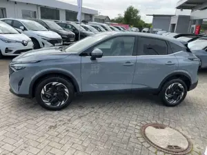 Nissan Qashqai N-Connecta 140 PS Navi/PDC/SHZ Bild 2