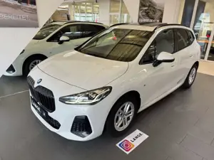 BMW 218 Active Tourer Aut.M Sport AHK+PARK-ASSISTENT+PANO+