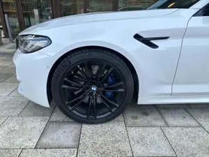 BMW M5 Limousine Competition Bild 2