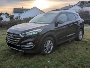 Hyundai TUCSON Tucson blue 1.7 CRDi 2WD Trend