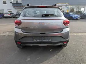 Dacia Sandero 1.0 TCe 90 Stepway Extreme (77) Bild 4