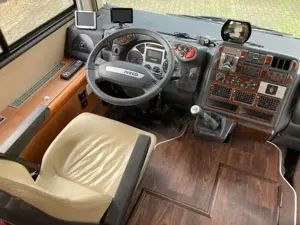 Caravans-Wohnm Carthago Mega Liner 61 BRL (IVECO Eurocargo) Bild 5