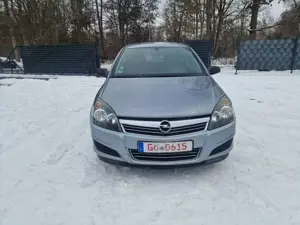 Opel Astra Astra Caravan 1.6 Caravan Edition Bild 2