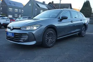 Volkswagen Passat Variant 1.5 eTSI 110 kW Elegance Head UP