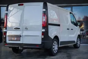 Nissan NV300 Kastenwagen L1H1 *Temp./Klima/AHK* Bild 5