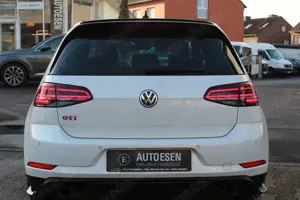 Volkswagen Golf 2.0 GTI TCR+VIRTUAL+AKRAPOVIC+KAMERA+DCC Bild 5