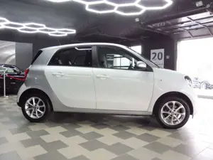 smart forFour Passion Sitz-Hz/Klimaautomatik/PDC Bild 5