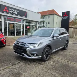 Mitsubishi Outlander PHEV TOP Fahrassist.Paket 2.0 4WD