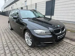 BMW 320 d Touring Automatik/AHK/XENON/PDC/SHZ